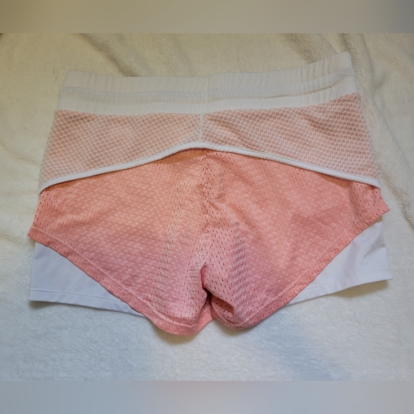 Athletic Shorts size Large - Picture 4 of 5